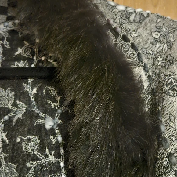 Kashmiri Wool Shawl - Embroidery Accent with Faux Fur at Collar - Picture 7 of 9